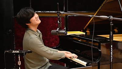 Schumann, Haydn, and a Joyful Gospel Choir / Show 424